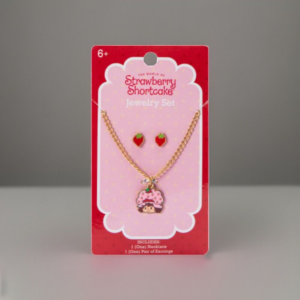 🔥The World Of Strawberry Shortcake Jewelry Set One Necklace & Earrings BNWT🔥